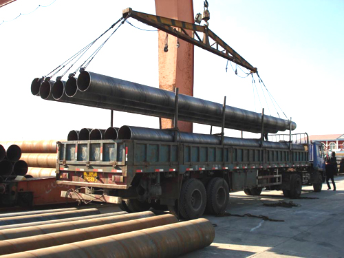 螺旋<a href=http://www.m.strongtop.com.cn target=_blank class=infotextkey>焊接鋼管</a>裝貨圖