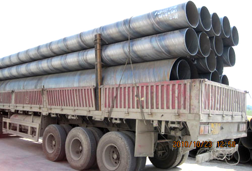 630<a href=http://www.m.strongtop.com.cn target=_blank class=infotextkey>螺旋焊接鋼管</a>裝車