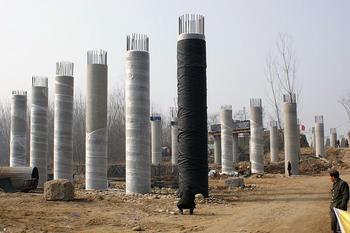 打樁用<a href=http://www.m.strongtop.com.cn target=_blank class=infotextkey>螺旋焊接鋼管</a>